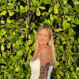 Meet your Posher, Annie